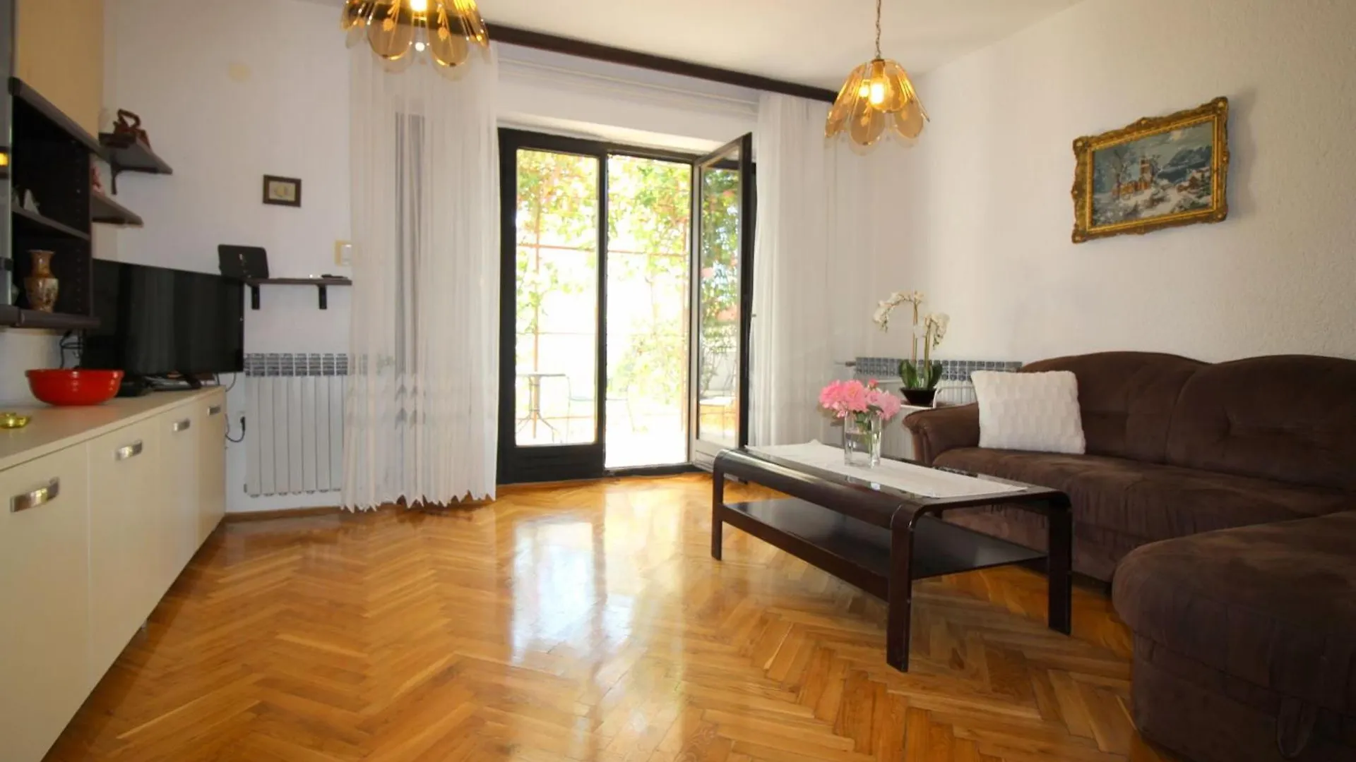 Ferienhaus Pinia In Strandnaehe Mit Garten Croatia